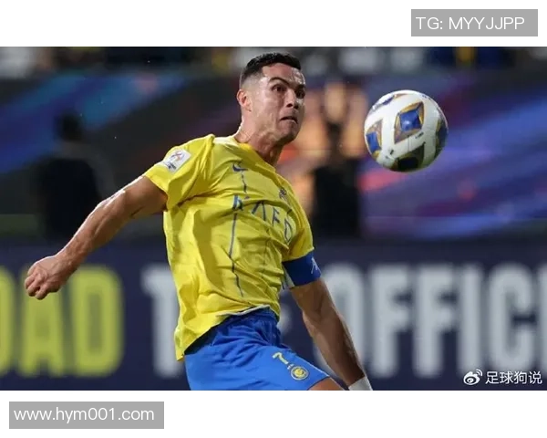 当足球巨星以手指庆祝进球时那一刻的激情与荣耀瞬间